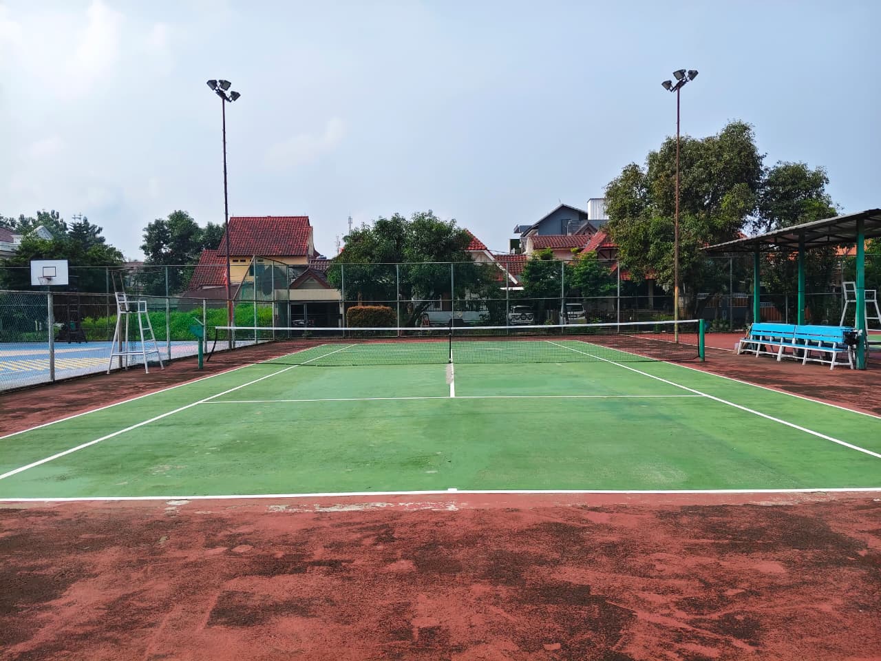 Lapangan Tenis B